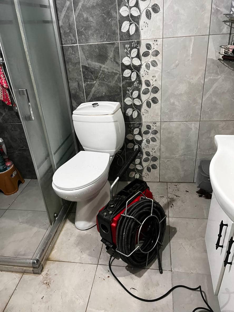 Banyo yer gideri tıkanıklık açma