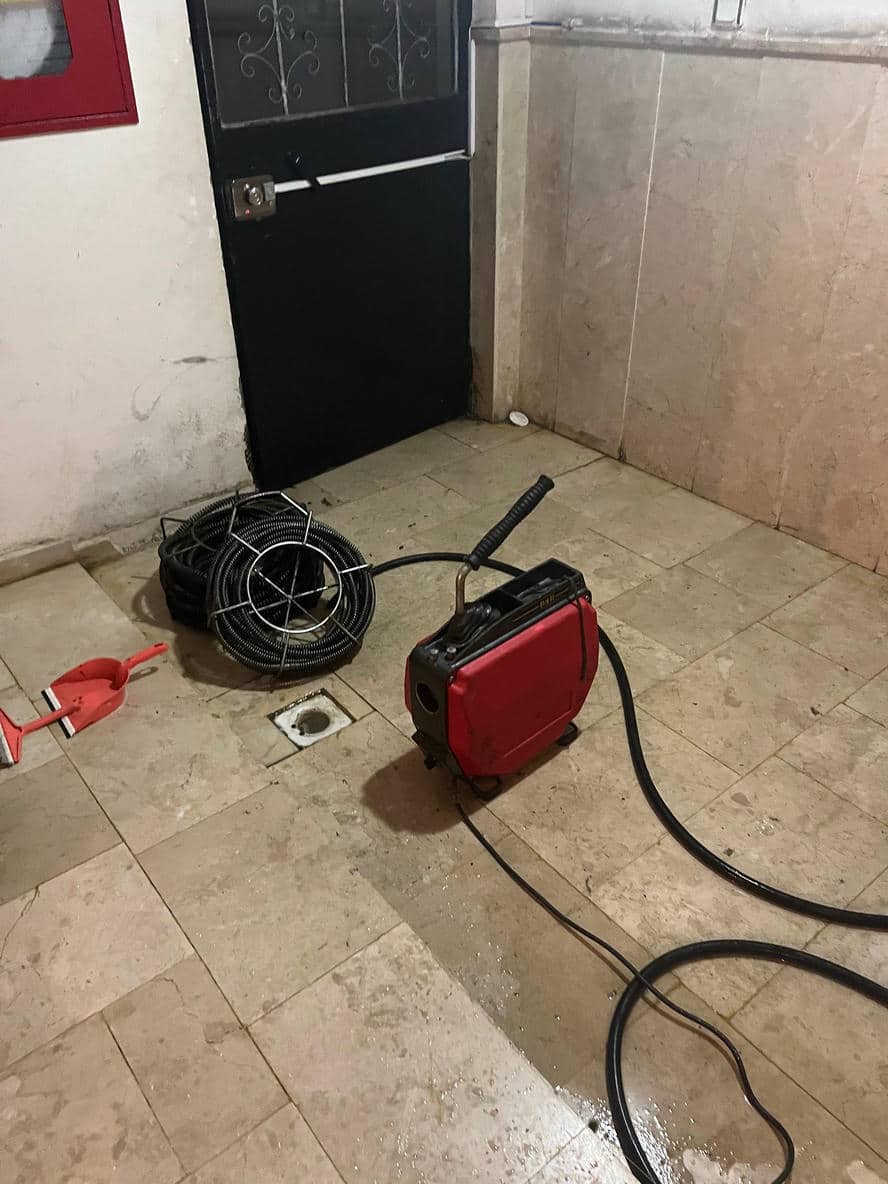Yer gideri açma servisi